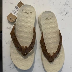Sperry sandals